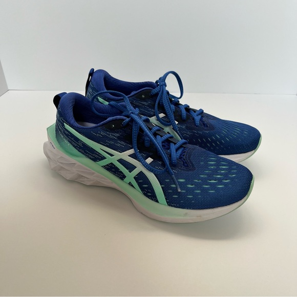 ASICS Women’s Novablast 2 Lapis Lazuli Blue size 9 - Picture 2 of 9